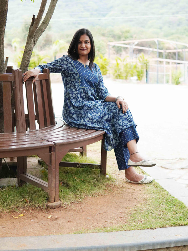 Ajrakh Lotus Soft Mul Cotton Cord Set - Indigo