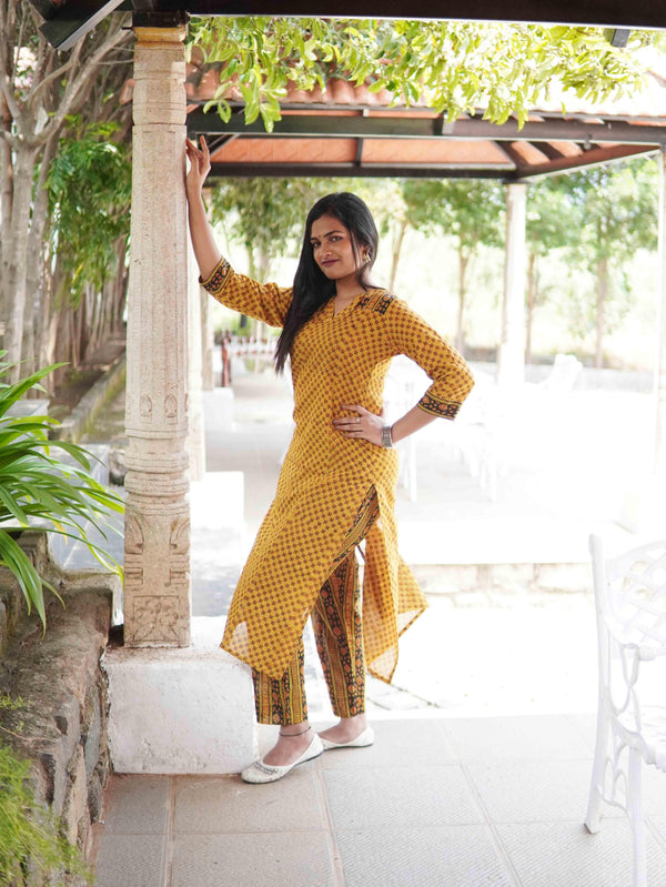 Ajrakh star Soft Mul Cotton Cord Set - Mustard