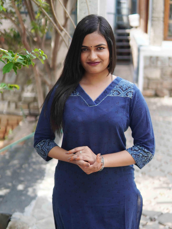 Ajrakh dots Soft Mul Cotton Cord Set - indigo