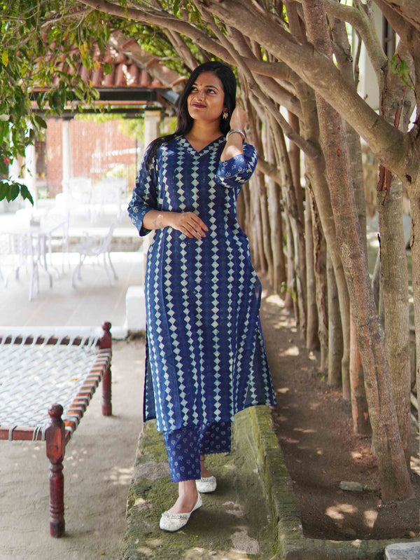 Ajrakh Mul Cotton Kurta - Diamond Indigo